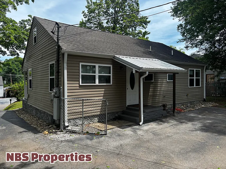 1940 McClung Ave — Photo 28