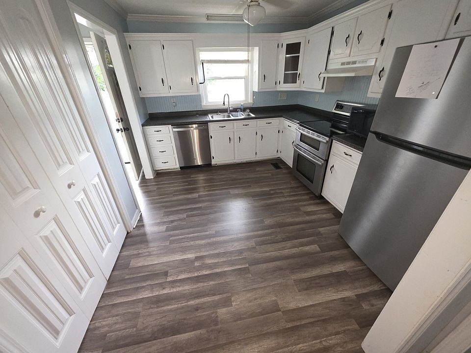 2nd image of 2051 Mount Herman Rd