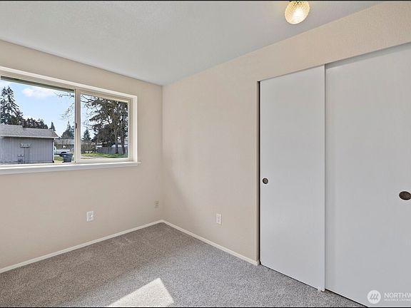 4th image of 117 128th Street Ct E #117