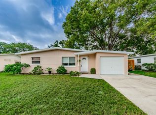3070 Webley Dr, Largo, FL 33771