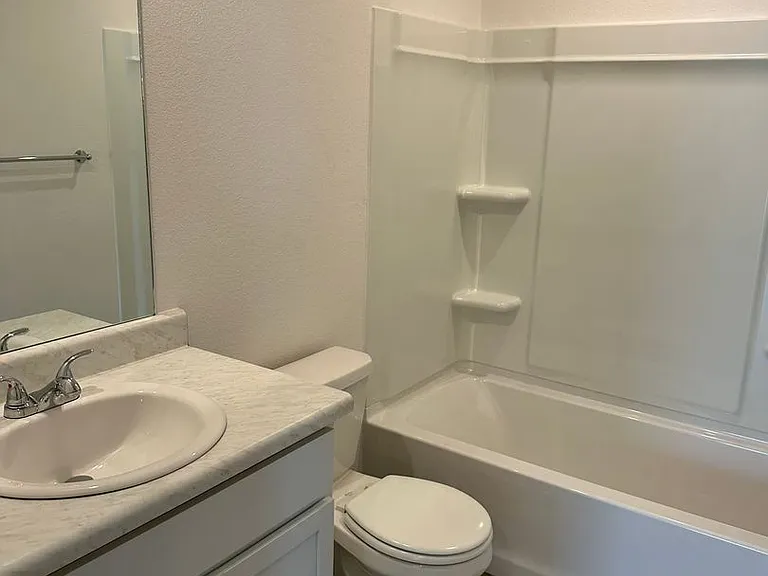 10316 Debbie Dr N — Photo 11