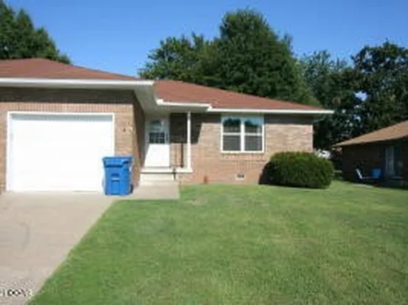 3300 & 3301 Norman Dr, Joplin, MO 64804