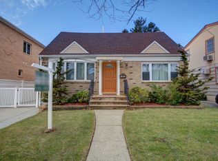 82-26 262 Street, Floral Park, NY