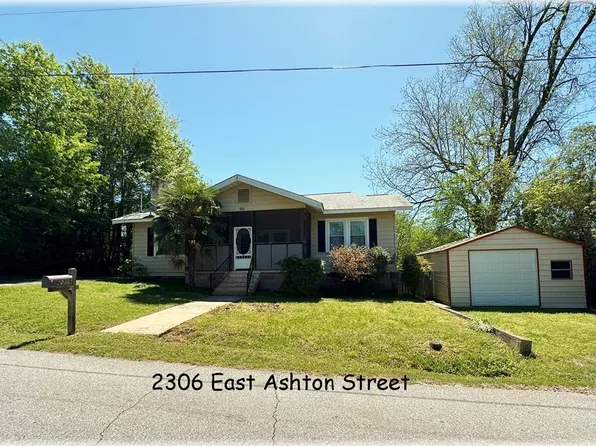 2306 E Ashton St, Seneca, SC 29678