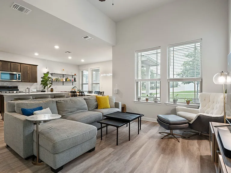 7907 Mellencamp Dr — Photo 11
