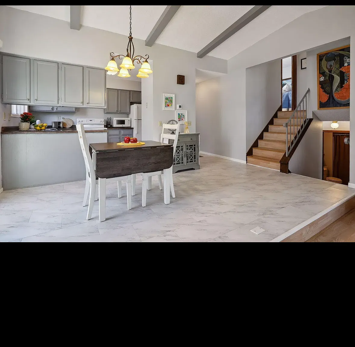 4 bed, 1560 sqft, $2,900 — Photo 3
