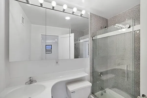 Rented by REAL New York | media 11