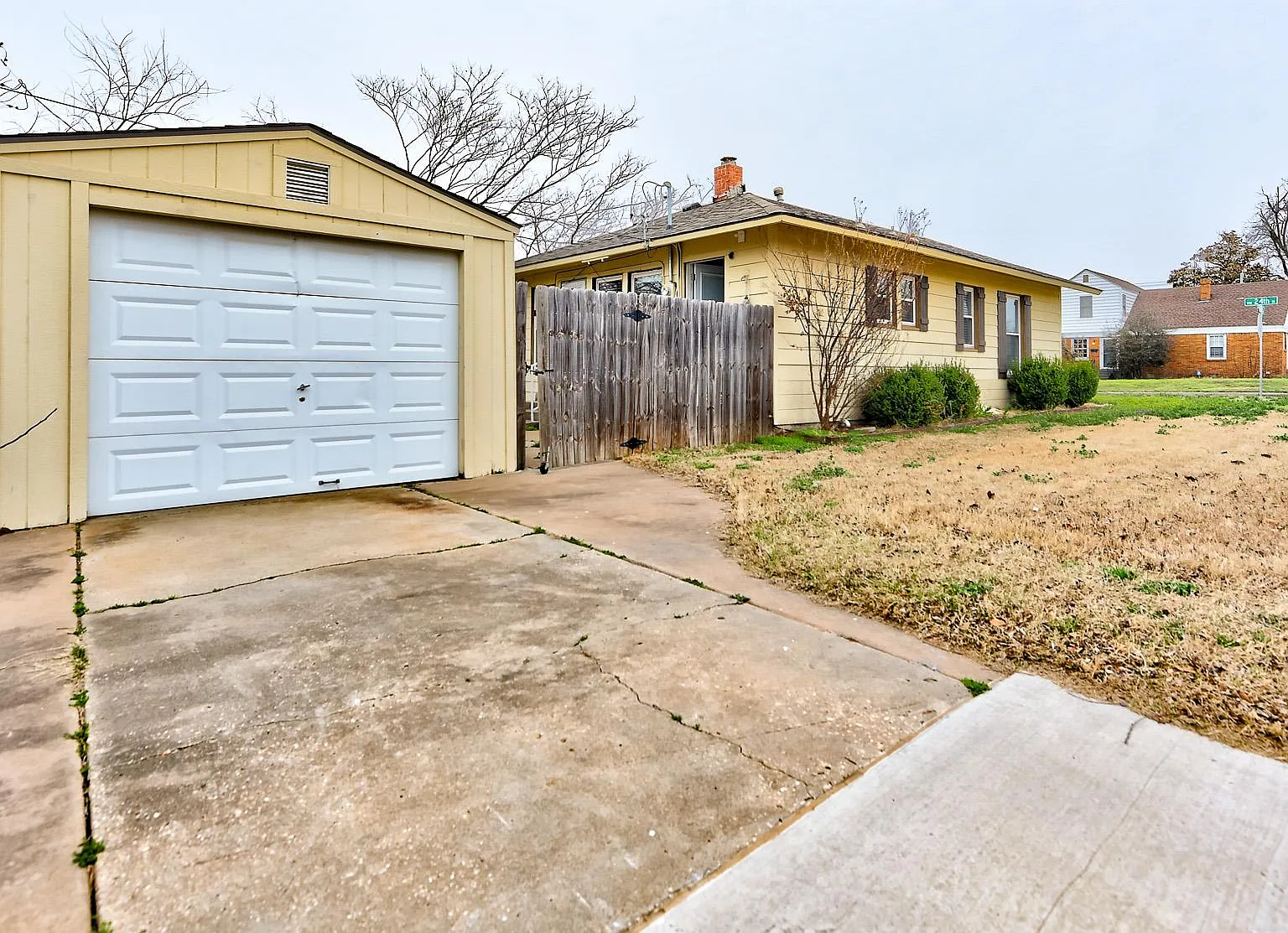 2 bed, 936 sqft, $1,125 — Photo 1