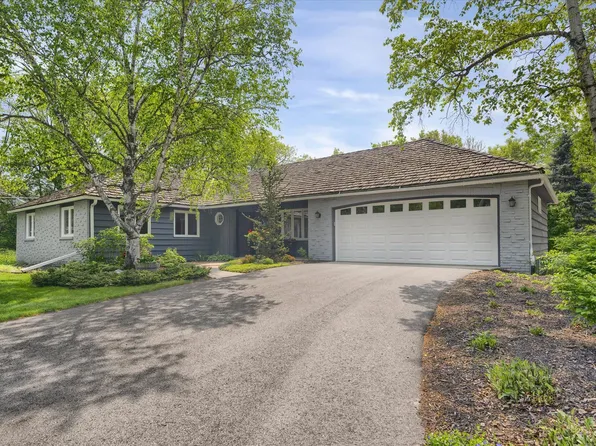 1509 W 152nd St, Burnsville, MN 55306