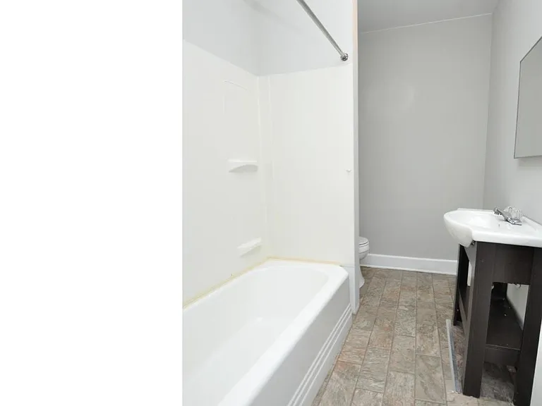 2221 Marne Hwy #0 — Photo 2