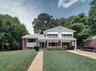 8912 Battery Rd, Alexandria, VA 22308