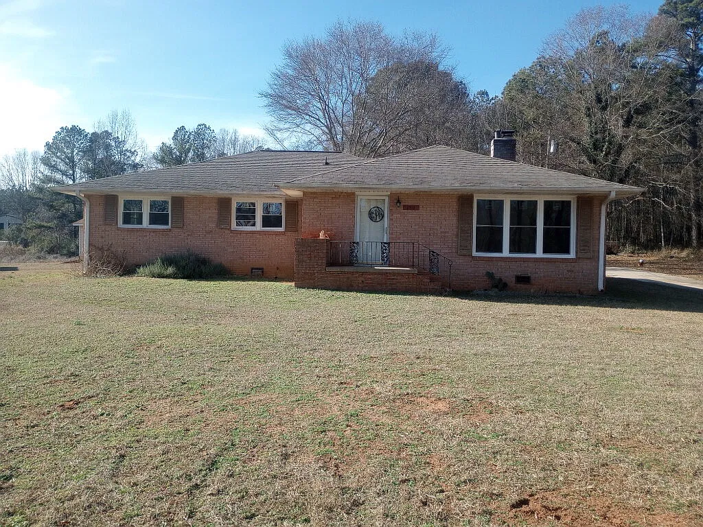 3 bed, 2.0 bath, $1,750 — Photo 1