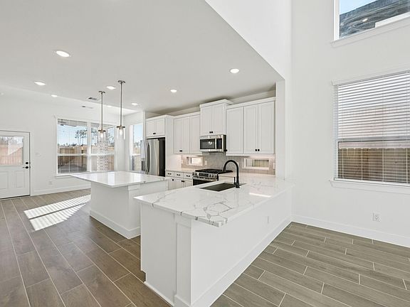 6th image of this home
