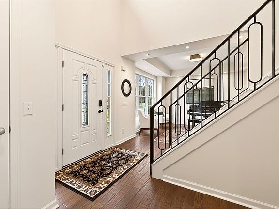 3rd image of 7 Terra Way