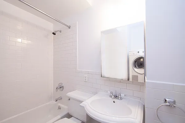 Rented by R New York | media 5