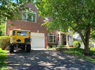 14808 Cartagena Dr, Gainesville, VA 20155