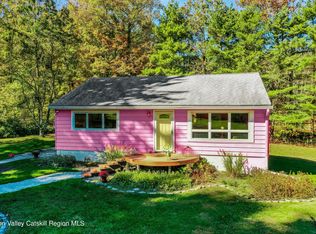 3 Gardiner Park Rd, New Paltz, NY 12561