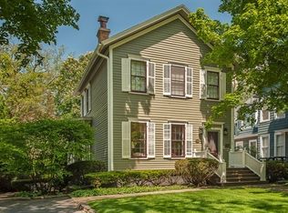 1514 Judson Ave, Evanston, IL 60201
