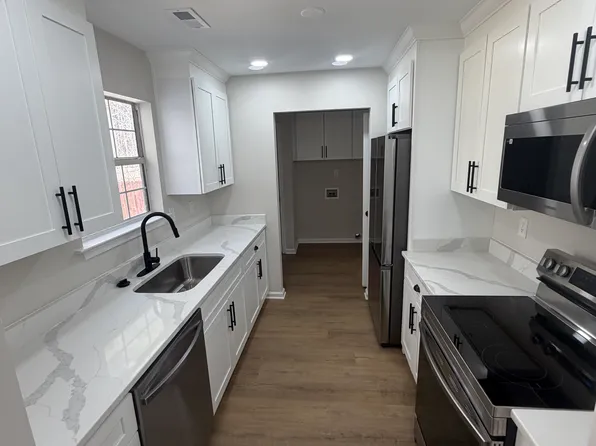 4512 John St, Suffolk, VA 23435