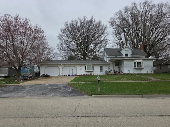 805 11th Ave, Orion, IL 61273