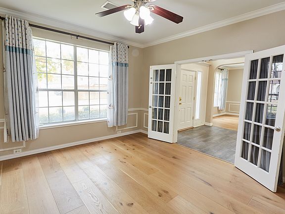 5th image of 3205 Walker Dr