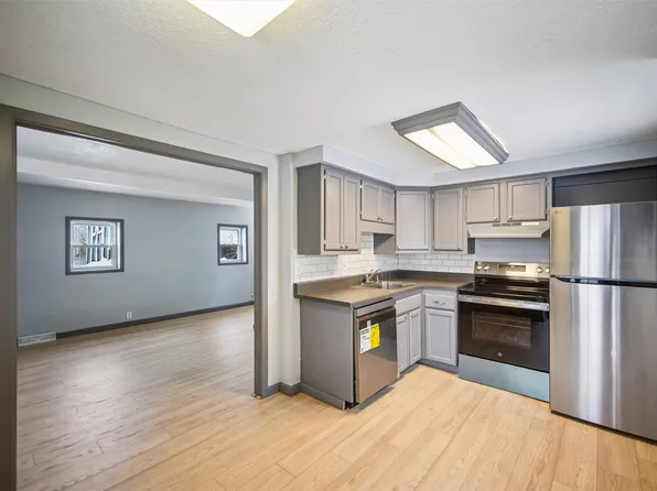 2400 45th St, Des Moines, IA 50310