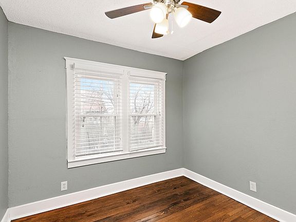 2nd image of 2924 Holmes St APT 2