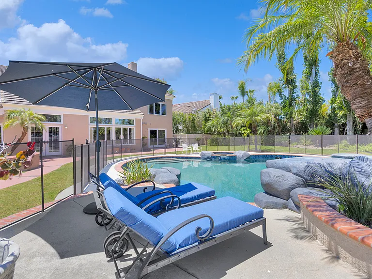 24961 Sandridge Cir — Photo 48