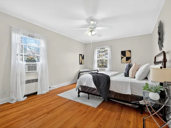 7 Roosevelt Terrace image 33 of 49