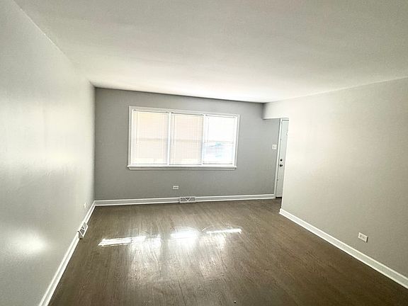 3rd image of 340 155th Pl