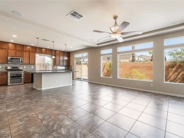 6014 Belvedere Canyon Ave — Photo 3