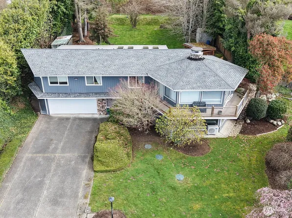 9678 Crest Dr, Blaine, WA 98230