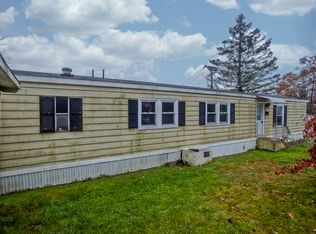 46 Dogwood Ln, Wales, MA 01081