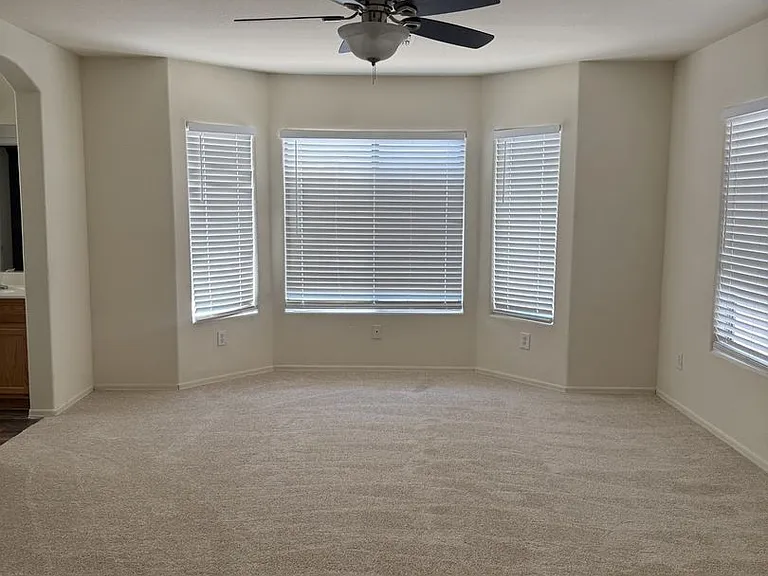 3919 E Longhorn Dr — Photo 7