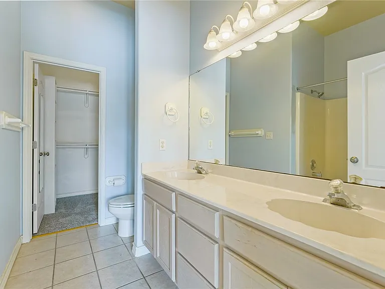 15410 Grass Cay Ct — Photo 25