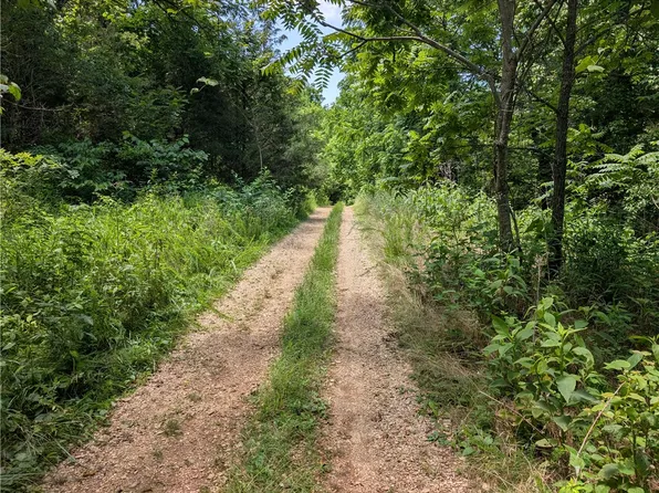 Wey Ln, Bella Vista, AR 72714