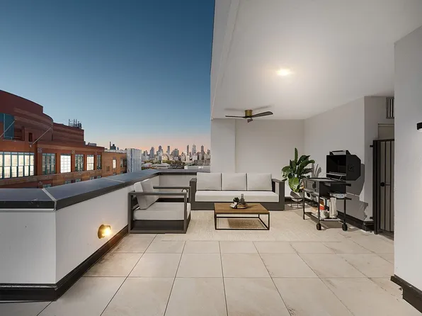 14-35 Broadway Unit Ph8a, Astoria, NY 11106