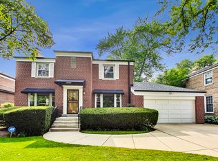 6720 N Trumbull Ave, Lincolnwood, IL 60712
