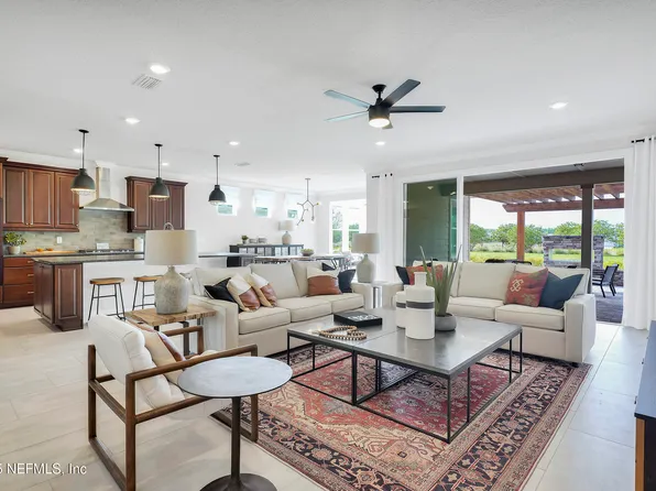 334 CONTINUUM Loop, Yulee, FL 32097