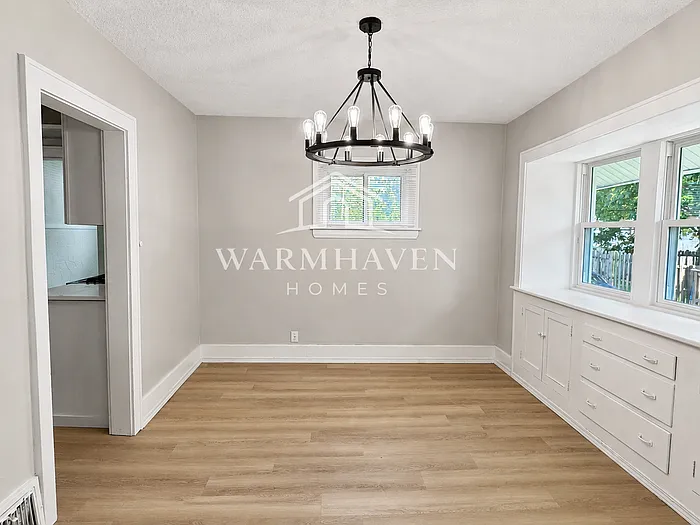 3 bed, 2.0 bath, 1453 sqft, $1,795 — Photo 4
