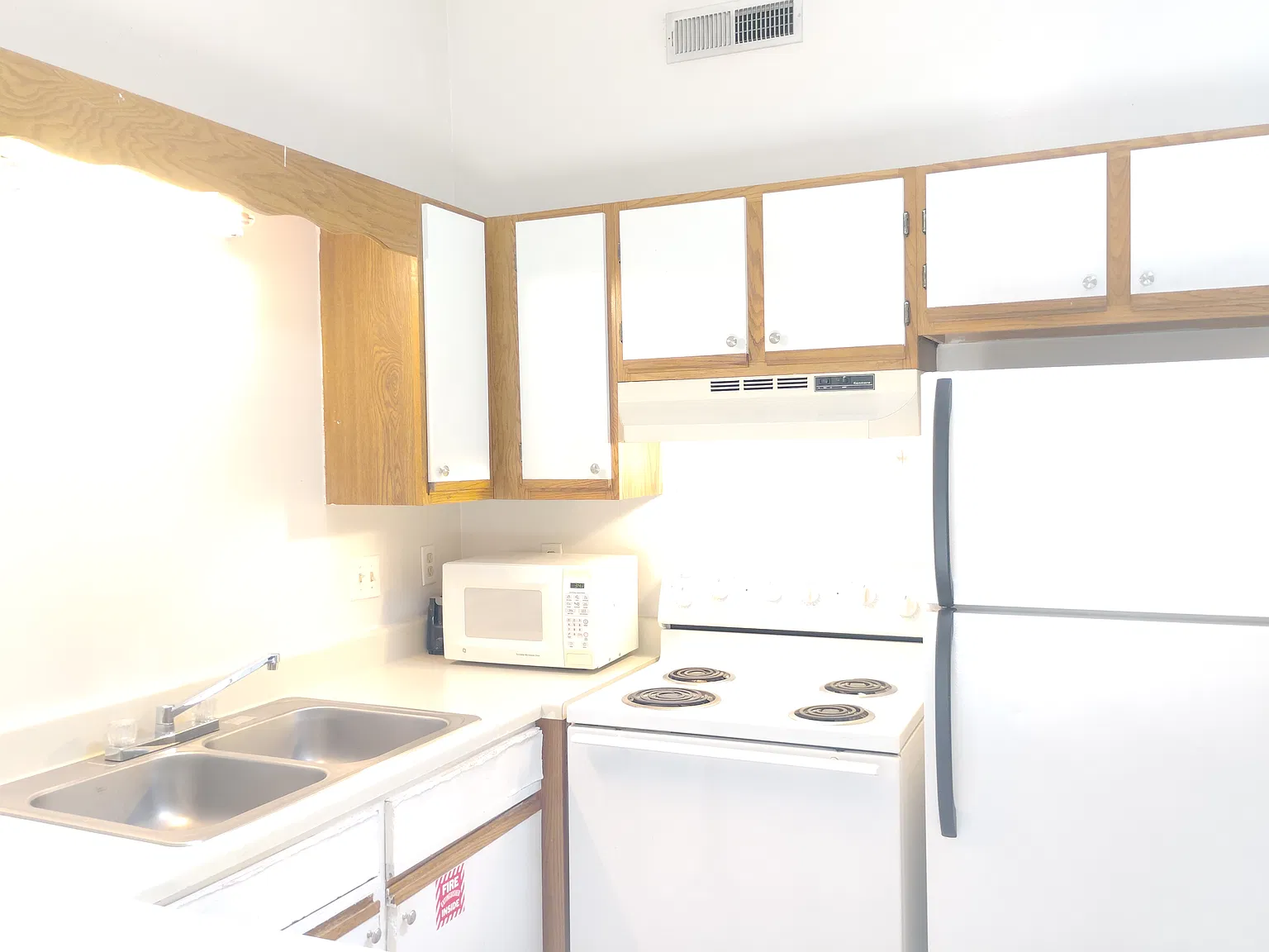 Studio, 600 sqft, $950 — Photo 2