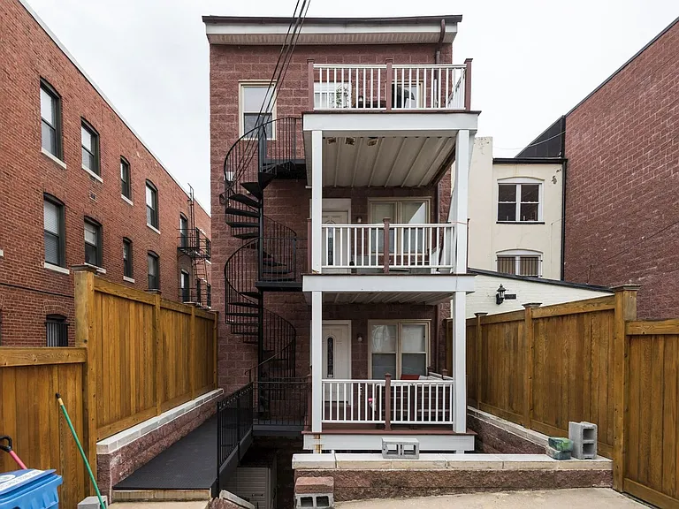 1423 Clifton St NW #1 — Photo 20