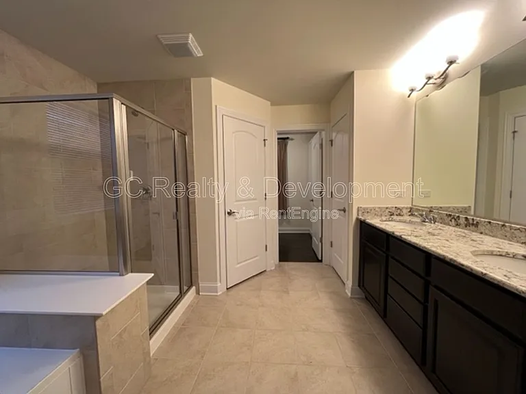 4219 Fraser Cir — Photo 31