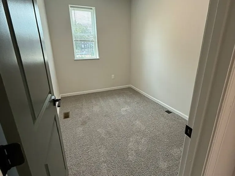 2803 Presbury St — Photo 12