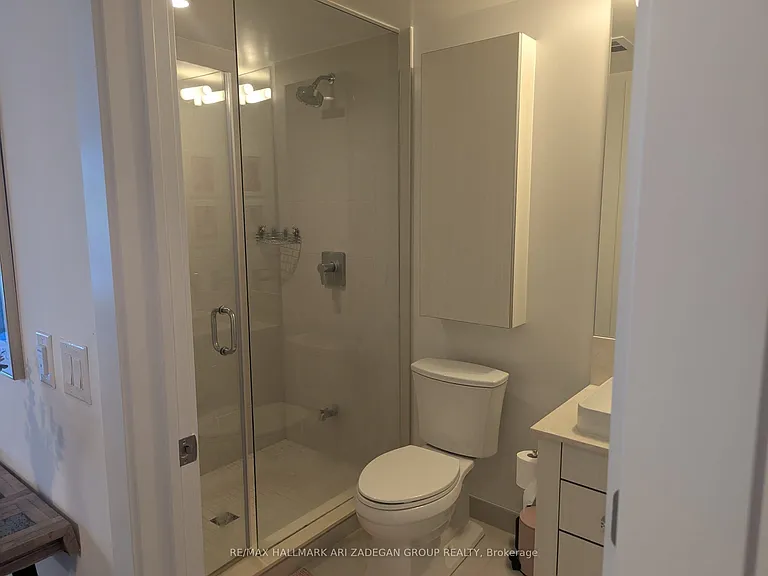 3018 Yonge St #514 — Photo 6