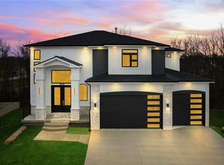 2009 Ridge Tree Dr, Pleasant Hill, MO 64080