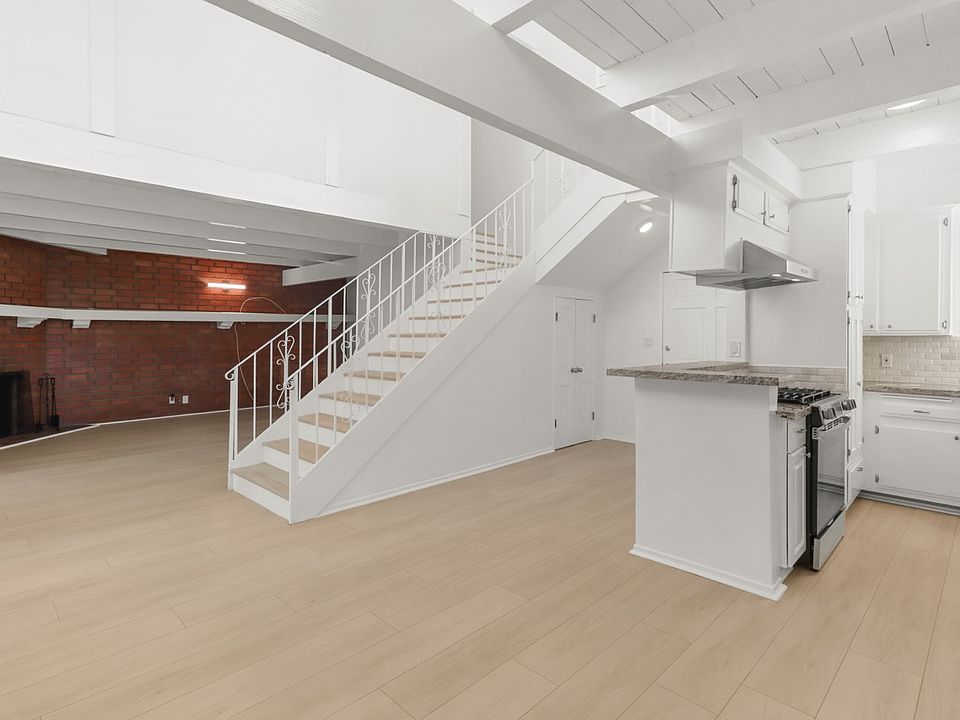 1st image of 1341 5th St APT 1