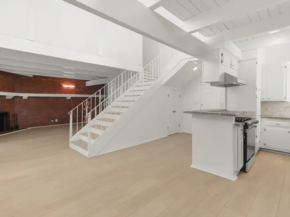 1341 5th St APT 1, Glendale, CA 91201