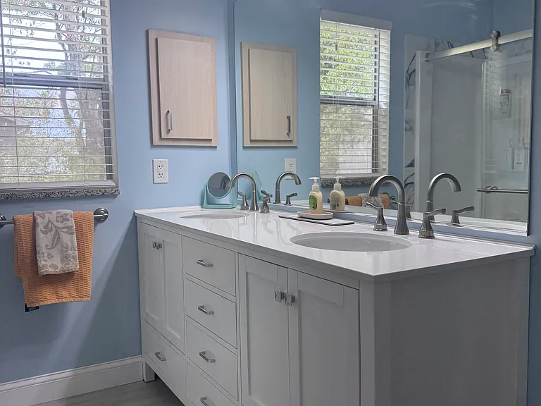 1502 Alfonso Ln — Photo 2
