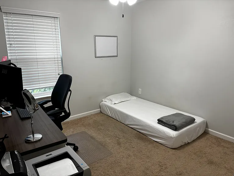 5600 Moresby Ct — Photo 39